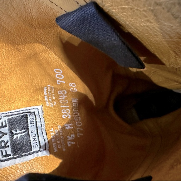 Frye Campus boots size 7.5 - Picture 2 of 3